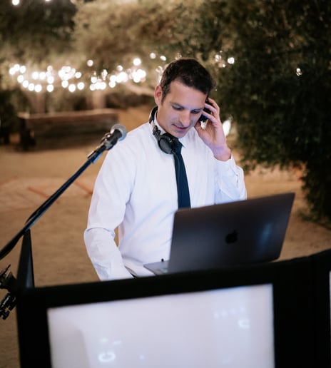 Gallery photo 17 of Matt Commerce