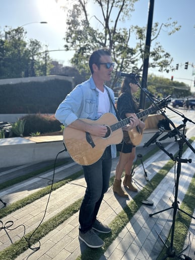 Gallery photo 10 of Matt Commerce