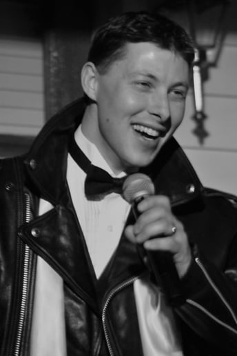 Gallery photo 6 of Matt Walch Singing the Big Band Standards