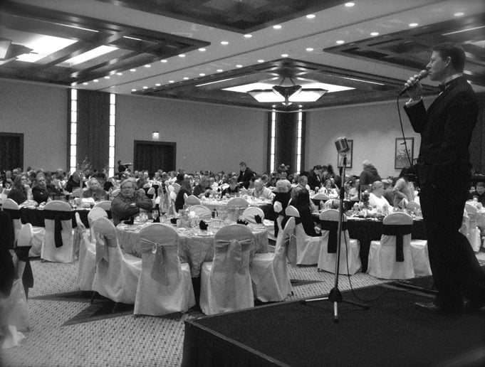 Gallery photo 5 of Matt Walch Singing the Big Band Standards