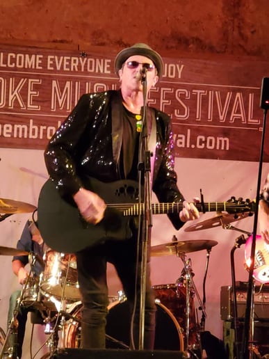 Gallery photo 3 of Maurice Aucoin