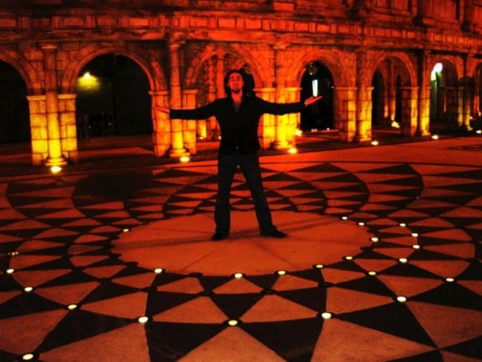 Gallery photo 8 of Mega Magic- Magician Mike D'Urzo