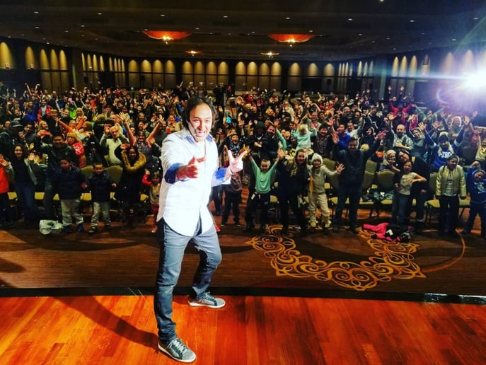 Gallery photo 34 of Mega Magic- Magician Mike D'Urzo