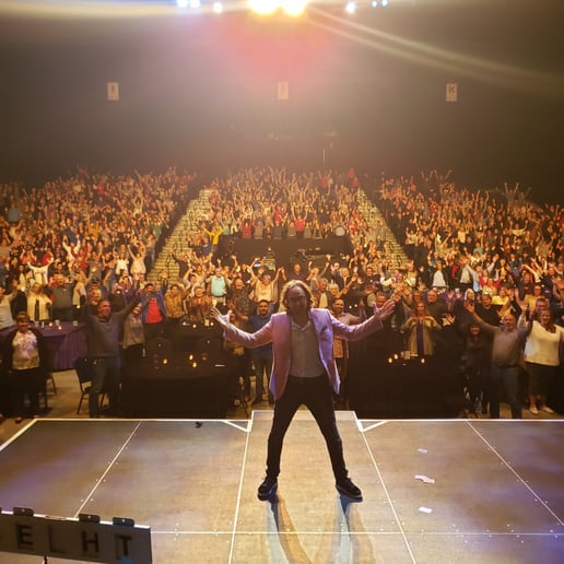 Gallery photo 42 of Mega Magic- Magician Mike D'Urzo