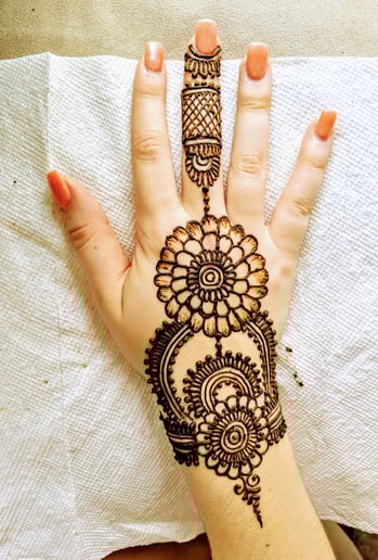 Gallery photo 10 of Henna Colors