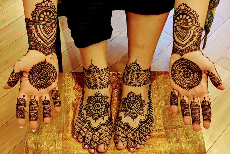 Gallery photo 7 of Henna Colors