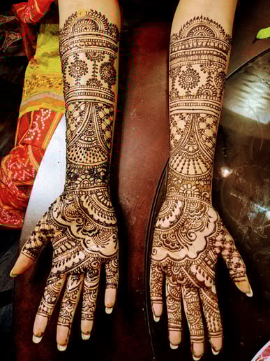 Gallery photo 3 of Henna Colors