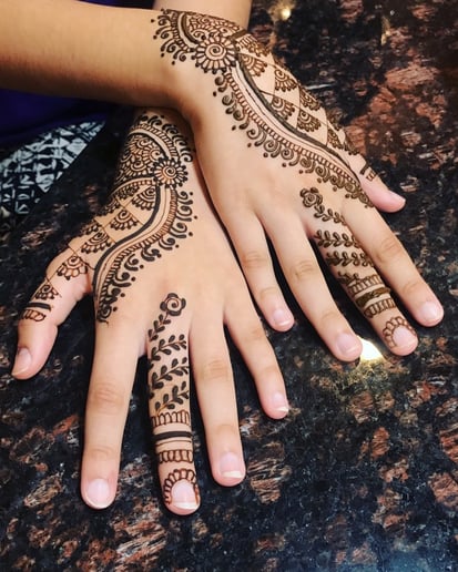 Gallery photo 9 of Henna by Mahi