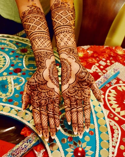 Gallery photo 2 of Henna by Mahi