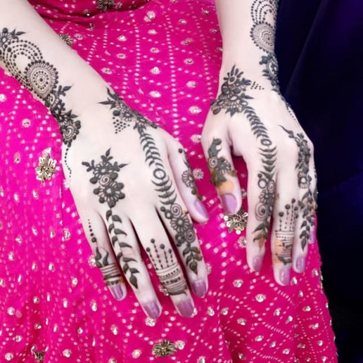 Gallery photo 1 of Henna by Mahi