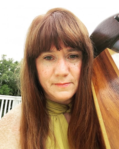 Gallery photo 2 of Michele Roger, Harpist
