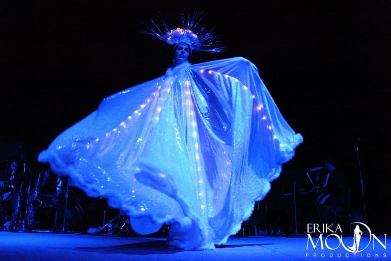 Gallery photo 4 of Miss Aurora Natrix