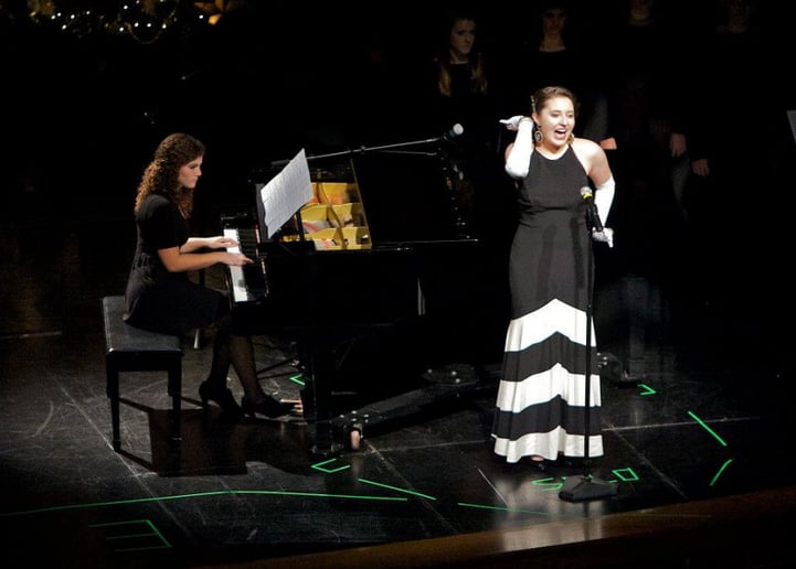 Gallery photo 2 of Miss Leah