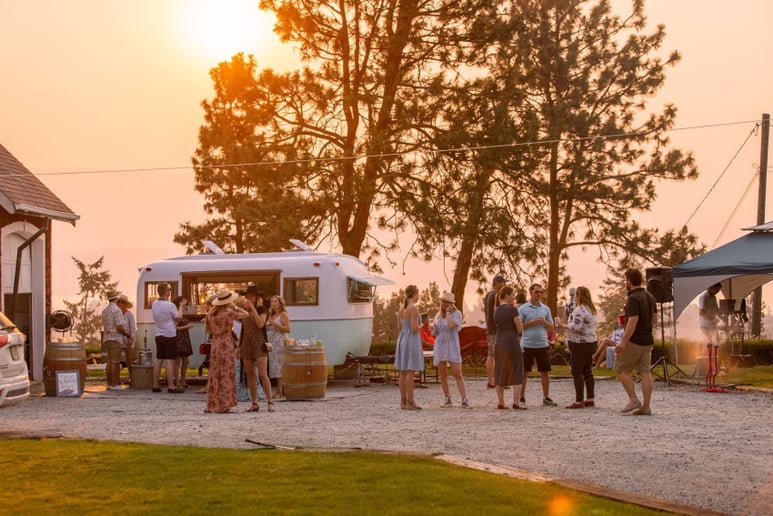 Gallery photo 2 of Mixologists Bartending