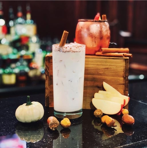 Gallery photo 4 of Cocktails Mobile Bartending