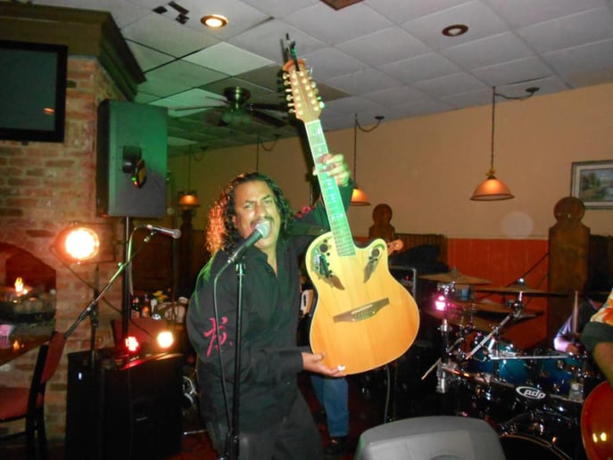 Gallery photo 5 of Moe Stringz