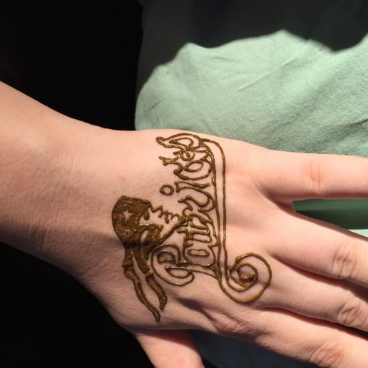 Gallery photo 7 of Moonlight Henna