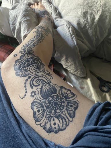 Gallery photo 3 of Moonlight Henna