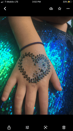 Gallery photo 3 of Mother Earth Essence