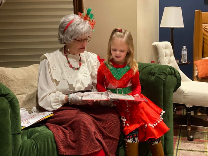 Gallery photo 16 of Nevada Santa & Mrs. Lollie Claus