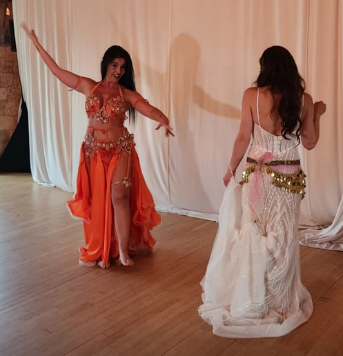 Gallery photo 39 of Myrian Bellydancer
