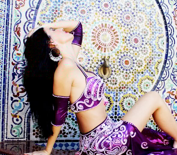 Gallery photo 43 of Myrian Bellydancer