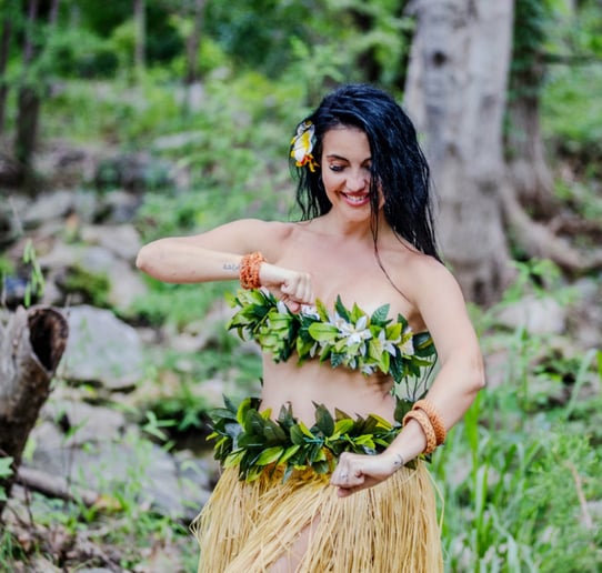 Gallery photo 33 of Myrian Bellydancer