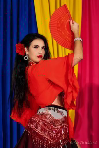 Gallery photo 30 of Myrian Bellydancer