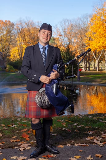 Gallery photo 3 of Nate Silva: "Passion Piper"