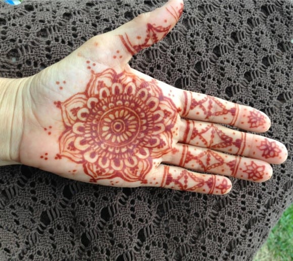 Gallery photo 2 of Natural Henna & Tarot