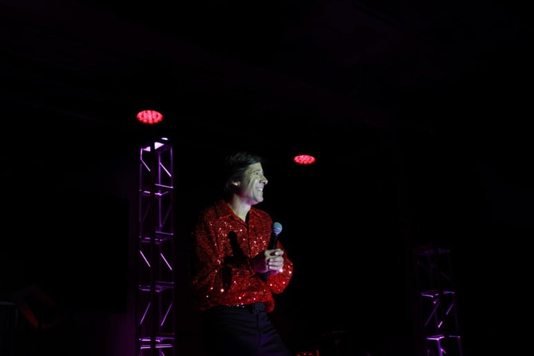 Gallery photo 11 of Neil Diamond Tribute by Steve Roth