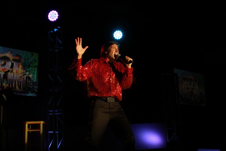 Gallery photo 9 of Neil Diamond Tribute by Steve Roth