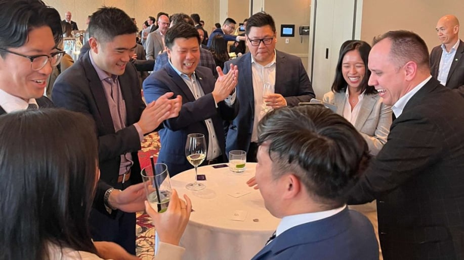 Gallery photo 17 of Jeff Newman: Corporate Mentalist, Magician, Entertainer