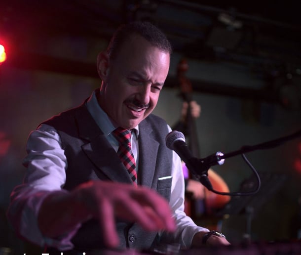 Gallery photo 12 of Noam Eisen - Pianist, Singer, Entertainer