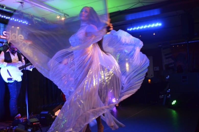 Gallery photo 5 of Omaris