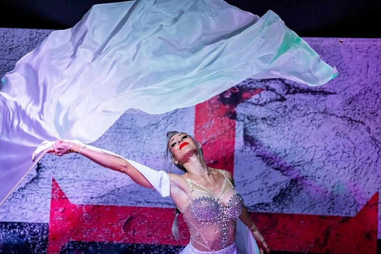 Gallery photo 13 of One of a Kind Pyramid Apparatus