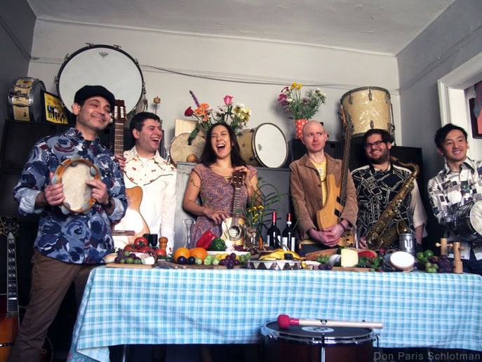 Gallery photo 24 of Os Clavelitos