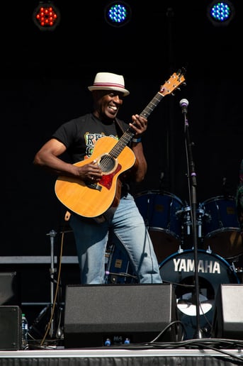 Gallery photo 3 of Oscar Butler