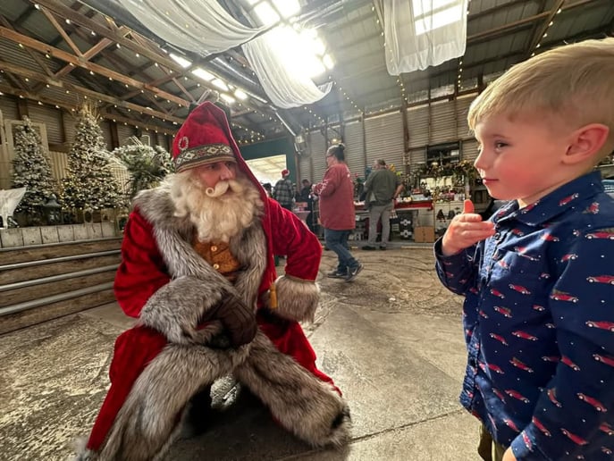 Gallery photo 3 of Virginia's Favorite Santa