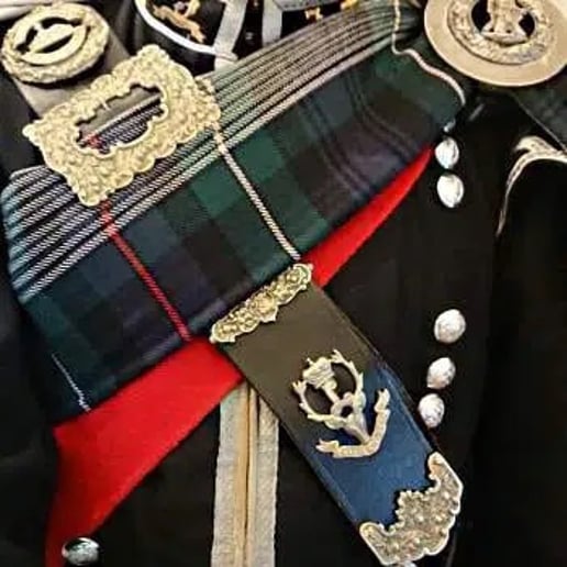 Gallery photo 12 of Ozark Bagpiper