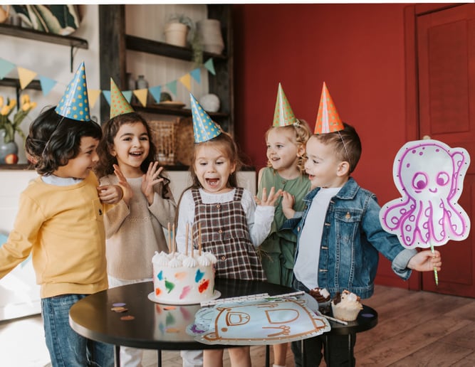 Gallery photo 6 of Paper Balloons