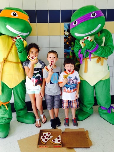 Gallery photo 2 of Parties 2 U