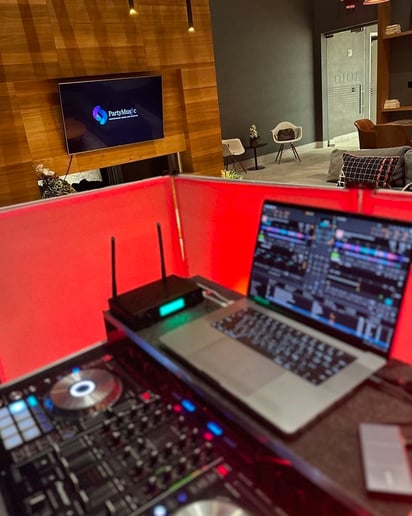 Gallery photo 54 of PartyMusic Miami DJ