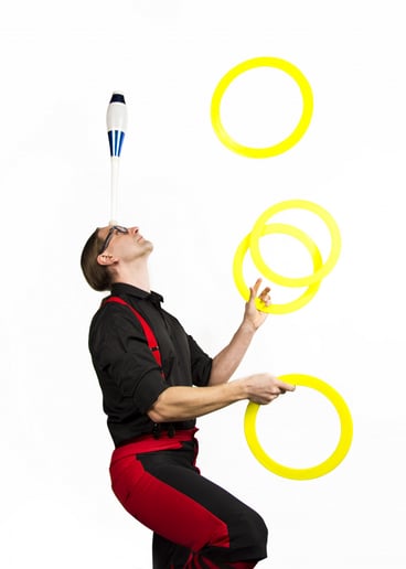 Gallery photo 16 of Peter Brunette - Juggler