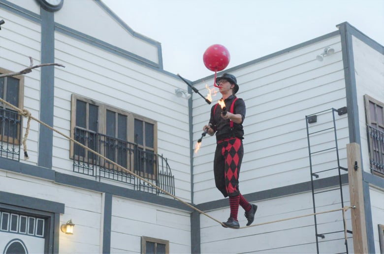 Gallery photo 5 of Peter Brunette - Juggler