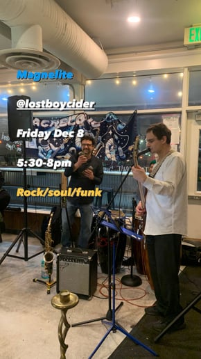 Gallery photo 4 of Strummin & Drummin—Dynamic Duos