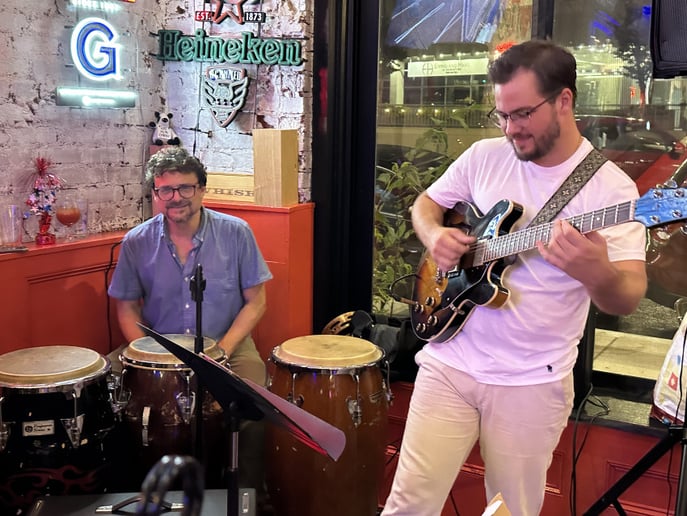 Gallery photo 1 of Strummin & Drummin—Dynamic Duos