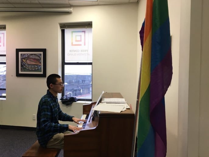 Gallery photo 3 of Pianist Dennis Huang