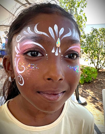 Gallery photo 3 of Picasso Painters