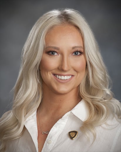 Gallery photo 1 of Professional Photographer with Lighting